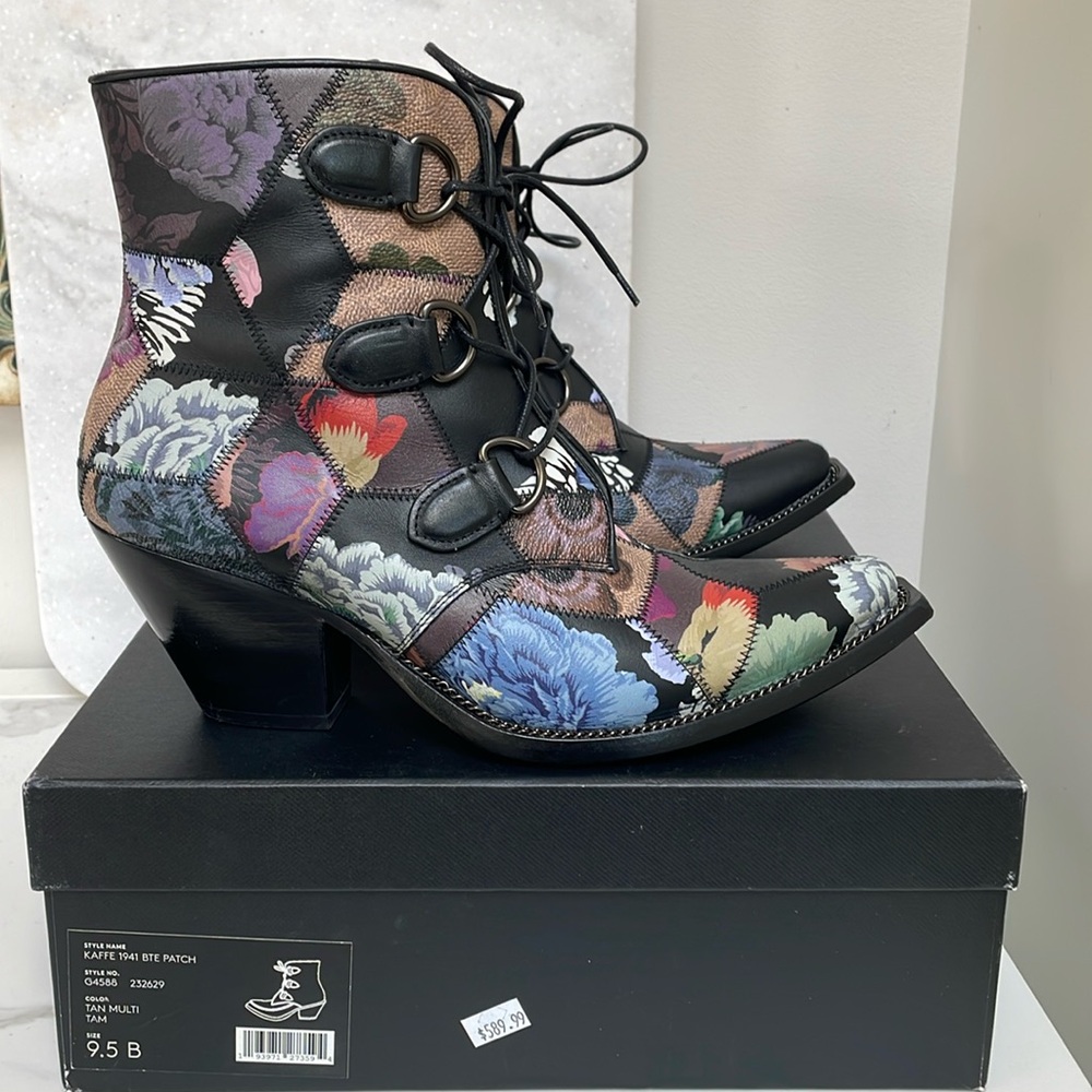 EUC Coach x Kaffe Fassett Lace Up Chain Bootie Sz 9.5 EU40 Rare